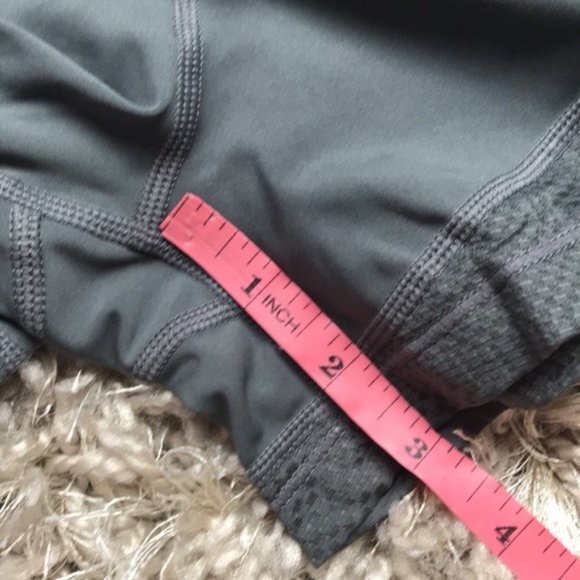 Nike Women’s Pro Shorts - New - Picture 5 of 7